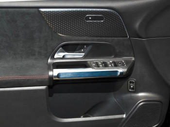 Mercedes-Benz GLB 200 d Navi AMG MBUX Navi Totwinkel SpurH LM