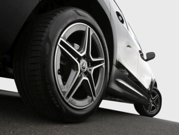 Mercedes-Benz GLB 200 d AMG MBUX Navi Kamera Winter-Paket