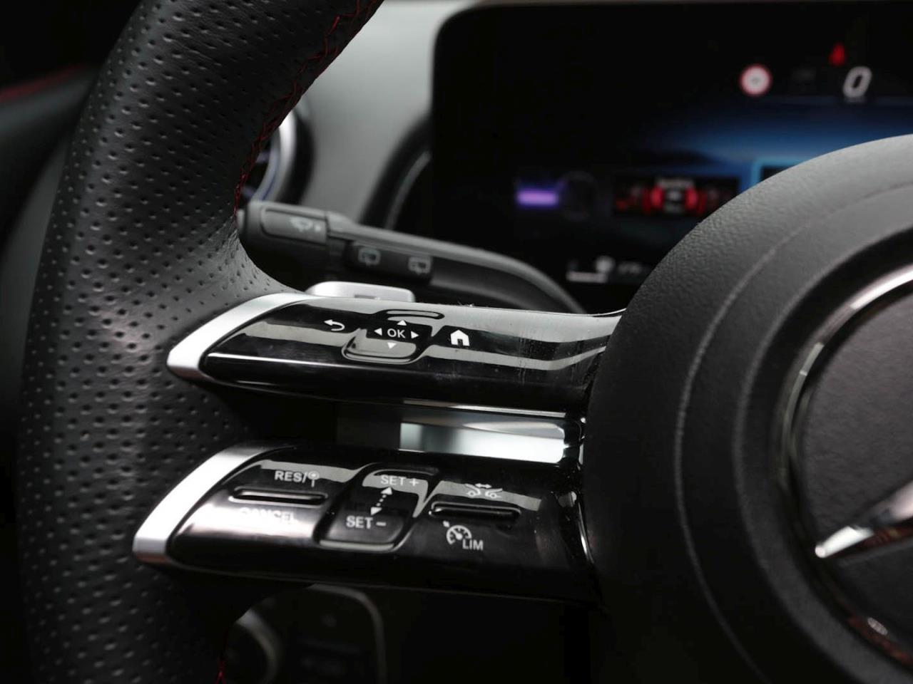 Mercedes-Benz GLB 200 d AMG MBUX Navi-Prem. Kamera Spiegel-P Mercedes-Benz GLB 200 d AMG MBUX Navi-Prem. Kamera Spiegel-P