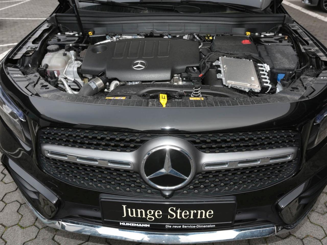 Mercedes-Benz GLB 200 d AMG MBUX Navi-Prem. Kamera Spiegel-P Mercedes-Benz GLB 200 d AMG MBUX Navi-Prem. Kamera Spiegel-P