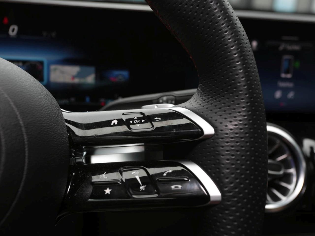 Mercedes-Benz GLB 200 d AMG MBUX Navi-Prem. Kamera Spiegel-P Mercedes-Benz GLB 200 d AMG MBUX Navi-Prem. Kamera Spiegel-P