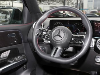 Mercedes-Benz GLB 200 d AMG MBUX Navi-Prem. Kamera Spiegel-P Mercedes-Benz GLB 200 d AMG MBUX Navi-Prem. Kamera Spiegel-P