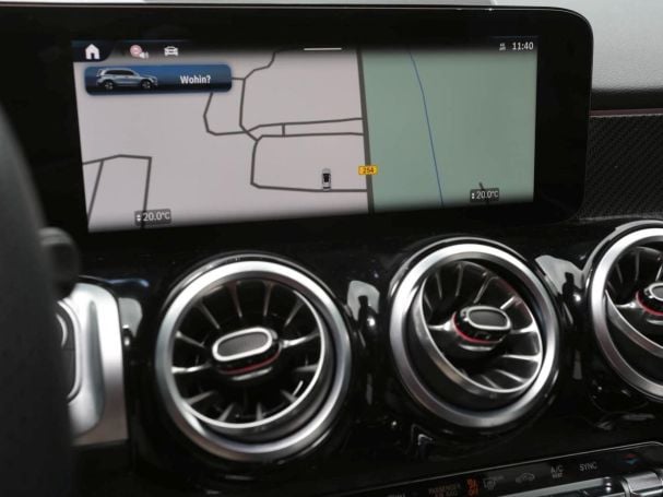 Mercedes-Benz GLB 200 d AMG MBUX Navi AHK Kamera Spiegel-Paket