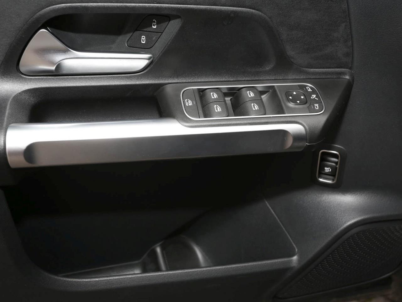 Mercedes-Benz GLB 200 d AMG MBUX Navi-Prem. LED Kamera AHK