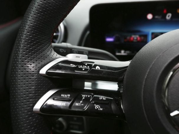 Mercedes-Benz GLB 200 d AMG MBUX Navi-Prem. LED Kamera AHK