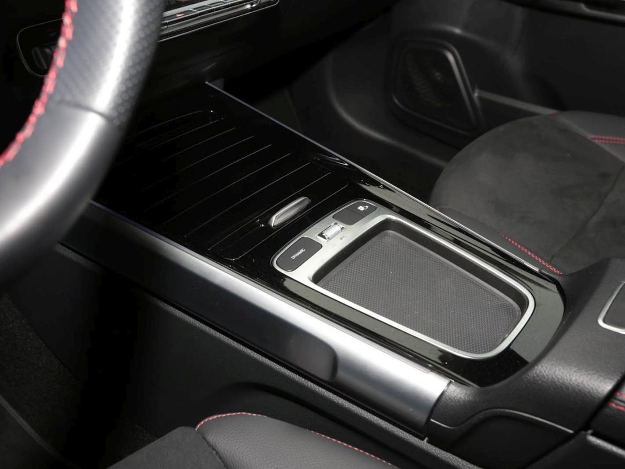 Mercedes-Benz GLB 200 d AMG MBUX Navi-Prem. LED Kamera AHK