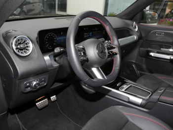 Mercedes-Benz GLB 200 d AMG MBUX Navi-Prem. LED Kamera AHK