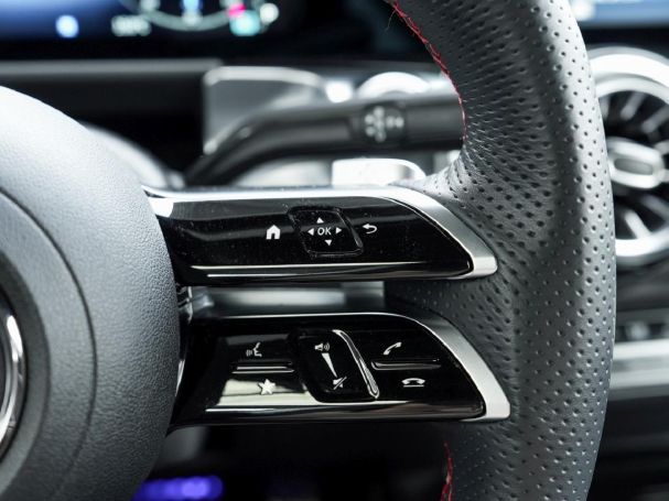 Mercedes-Benz GLB 200 d AMG Distronic Kamera Easy-Pack AHK