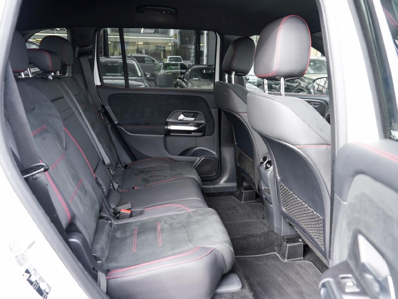 Mercedes-Benz GLB 200 d AMG Distronic Kamera Easy-Pack AHK