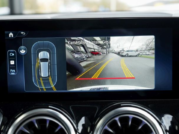 Mercedes-Benz GLB 200 d AMG Distronic Kamera Easy-Pack AHK