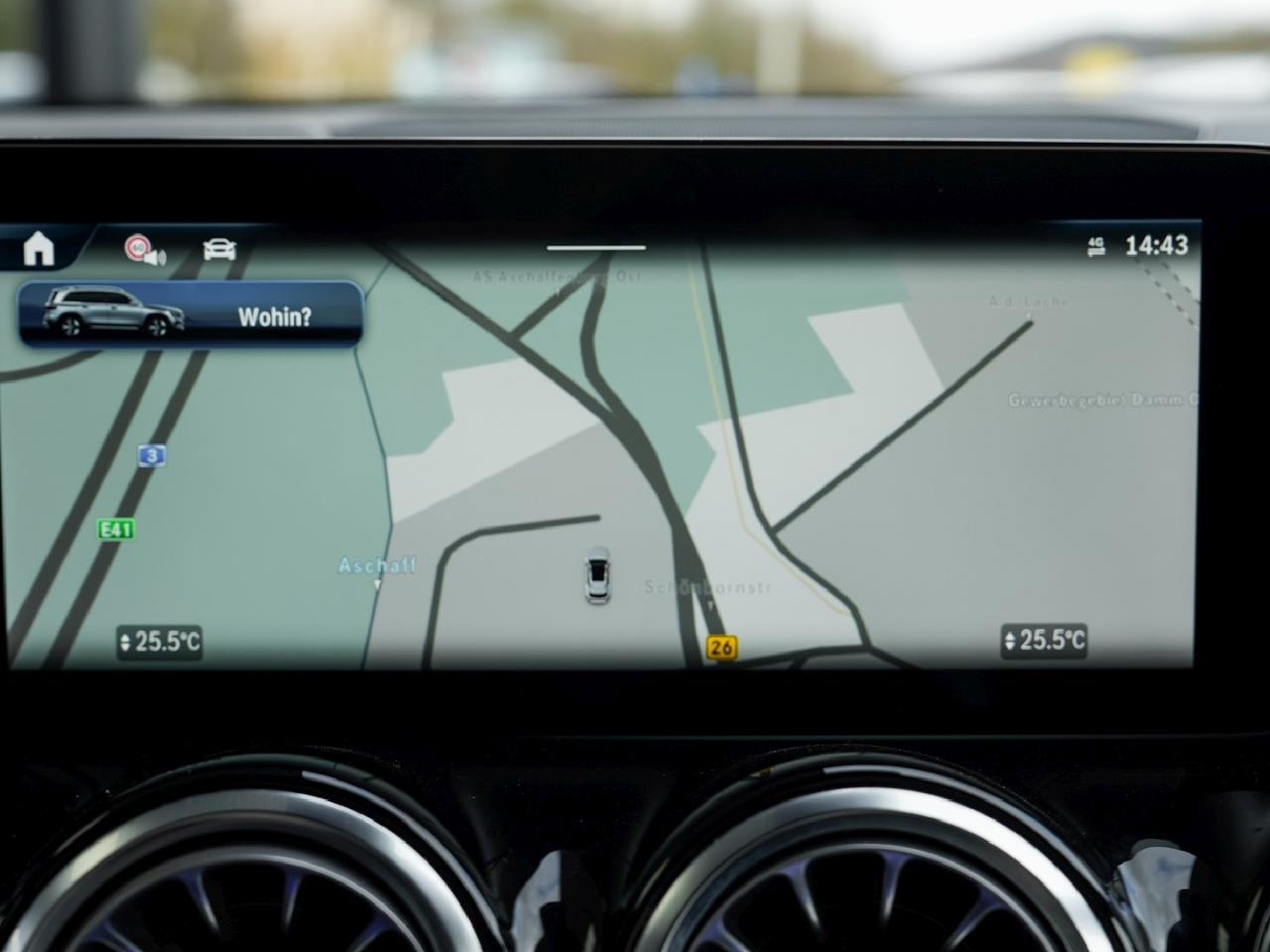 Mercedes-Benz GLB 200 d AMG Distronic Kamera Easy-Pack AHK