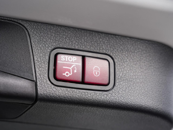 Mercedes-Benz GLB 200 d AMG Distronic Kamera Easy-Pack AHK