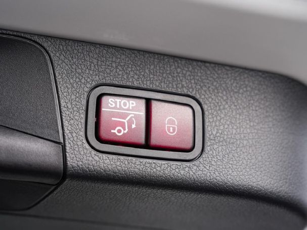 Mercedes-Benz GLB 200 d AMG Distronic Kamera Easy-Pack AHK