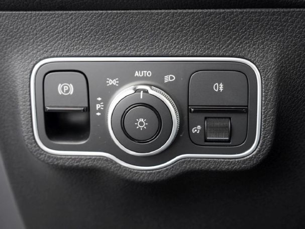 Mercedes-Benz GLB 200 d AMG Distronic Kamera Easy-Pack AHK