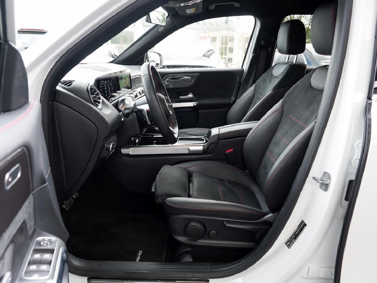 Mercedes-Benz GLB 200 d AMG Distronic Kamera Easy-Pack AHK