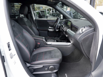 Mercedes-Benz GLB 200 d AMG Distronic Kamera Easy-Pack AHK