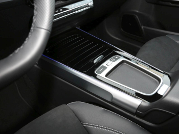 Mercedes-Benz GLB 200 d AMG Night Navi Panorama AHK Kamera