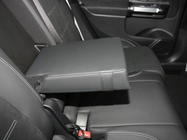 Mercedes-Benz GLB 200 d AMG Night Navi Panorama AHK Kamera