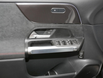 Mercedes-Benz GLB 200 AMG Night MBUX NaviPrem AHK 360° EasyP