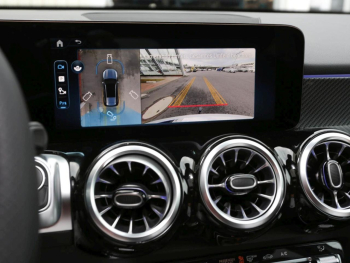 Mercedes-Benz GLB 200 AMG Night AHK Panorama 360° Burmester