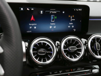 Mercedes-Benz GLB 200 AMG Night AHK Panorama 360° Burmester Mercedes-Benz GLB 200 AMG Night AHK Panorama 360° Burmester