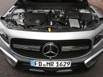 Mercedes-Benz GLB 200 AMG Night AHK Panorama 360° Burmester Mercedes-Benz GLB 200 AMG Night AHK Panorama 360° Burmester