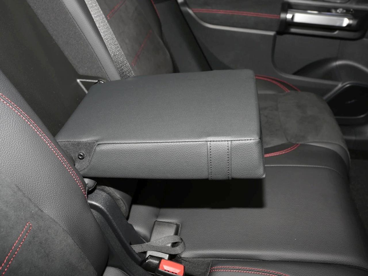 Mercedes-Benz GLB 200 AMG Night AHK Panorama 360° Burmester