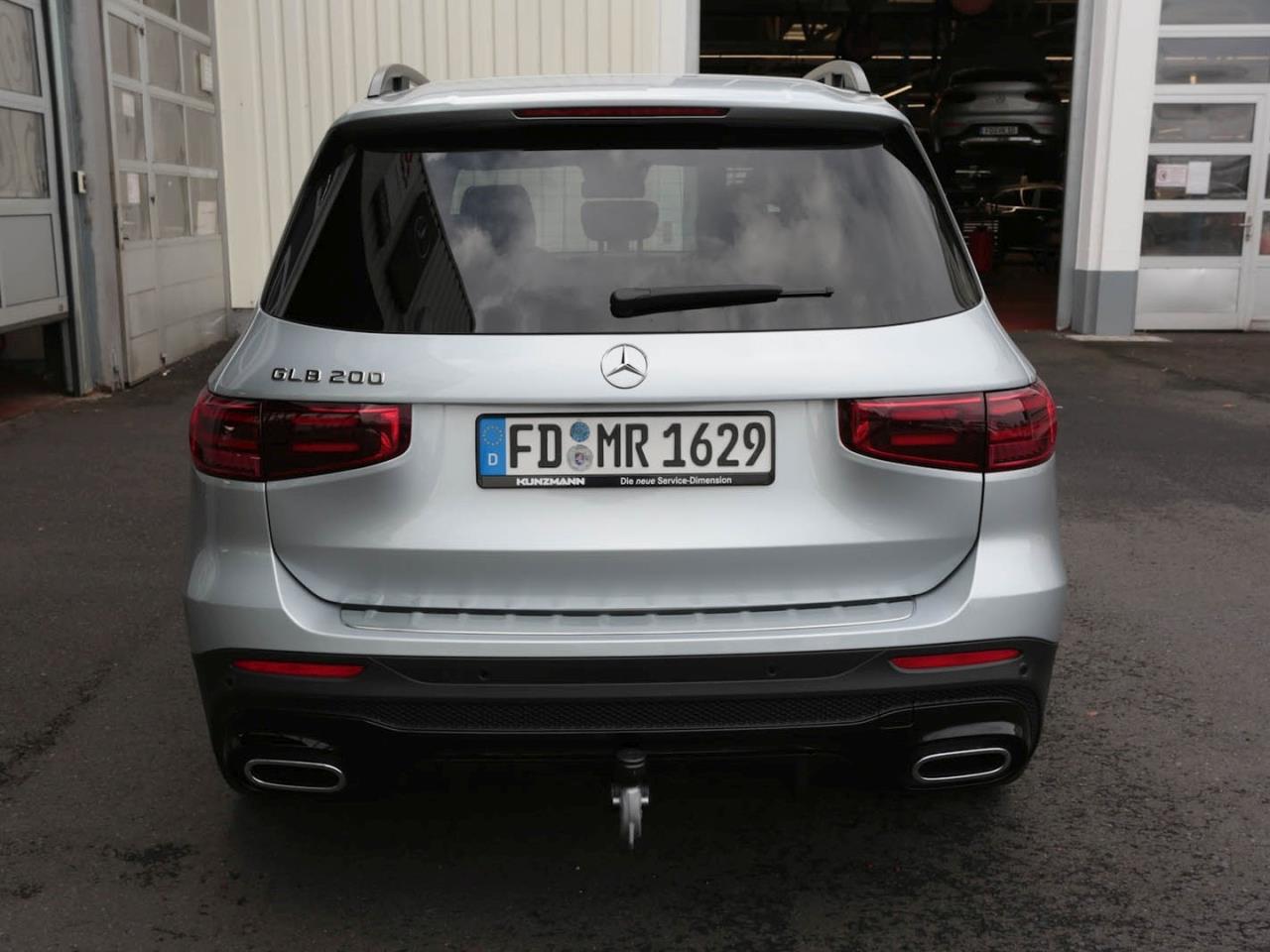 Mercedes-Benz GLB 200 AMG Night AHK Panorama 360° Burmester