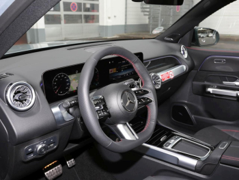 Mercedes-Benz GLB 200 AMG Night AHK Panorama 360° Burmester