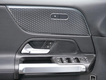Mercedes-Benz GLB 200 Progressive Panorama Distronic Kamera
