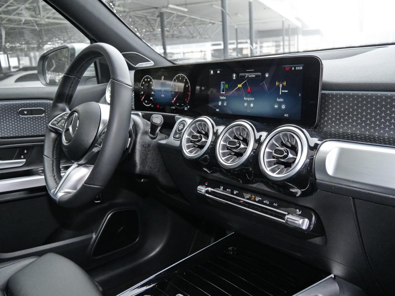 Mercedes-Benz GLB 200 Progressive Panorama Distronic Kamera