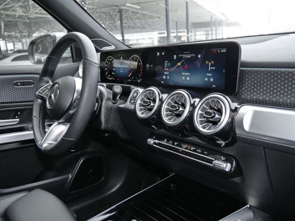 Mercedes-Benz GLB 200 Progressive Panorama Distronic Kamera