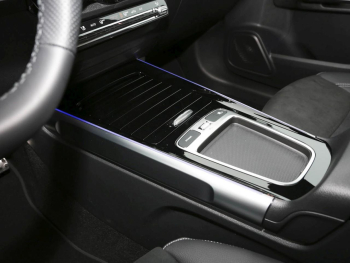 Mercedes-Benz GLB 200 AMG Night 360° AHK Easy Pack 7-Sitzer