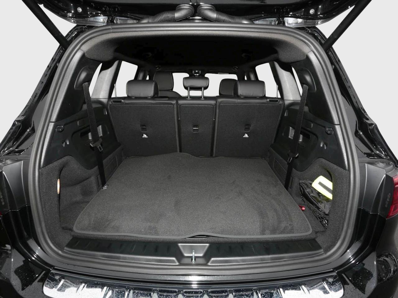 Mercedes-Benz GLB 200 AMG Night 360° AHK Easy Pack 7-Sitzer