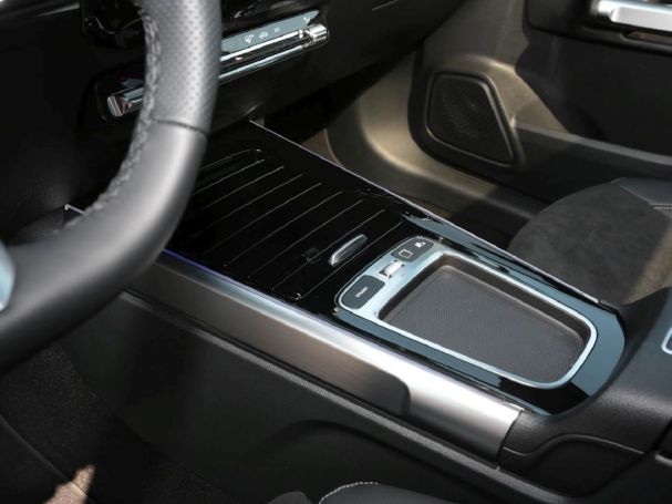 Mercedes-Benz GLB 200 AMG Night MBUX Navi Panorama AHK Kamera