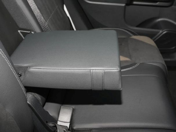 Mercedes-Benz GLB 200 AMG Night MBUX Navi Panorama AHK Kamera