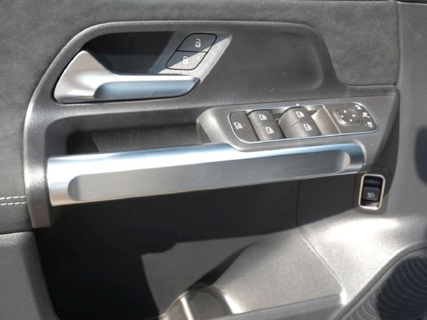 Mercedes-Benz GLB 200 AMG Night MBUX Navi Panorama AHK Kamera