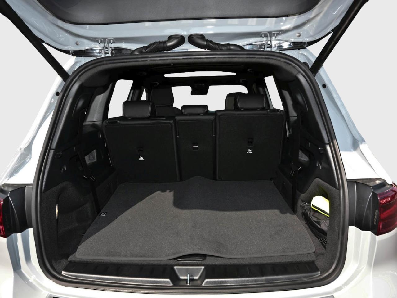 Mercedes-Benz GLB 200 AMG Night MBUX Navi Panorama AHK Kamera