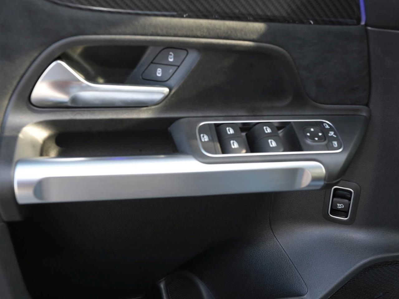 Mercedes-Benz GLB 200 AMG Night MBUXNavi-Prem. Easy-P 360° AHK