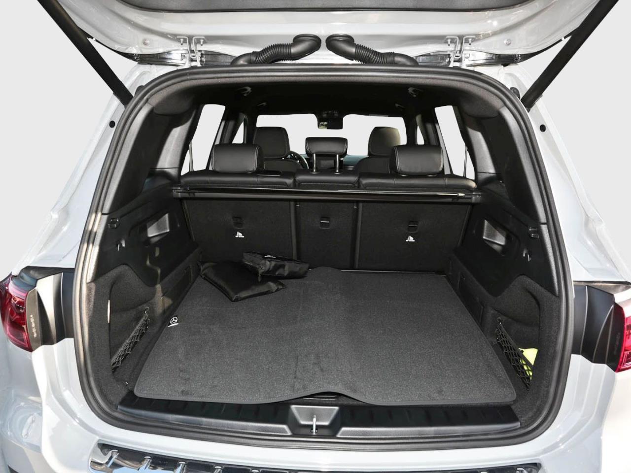 Mercedes-Benz GLB 200 AMG Night MBUXNavi-Prem. Easy-P 360° AHK