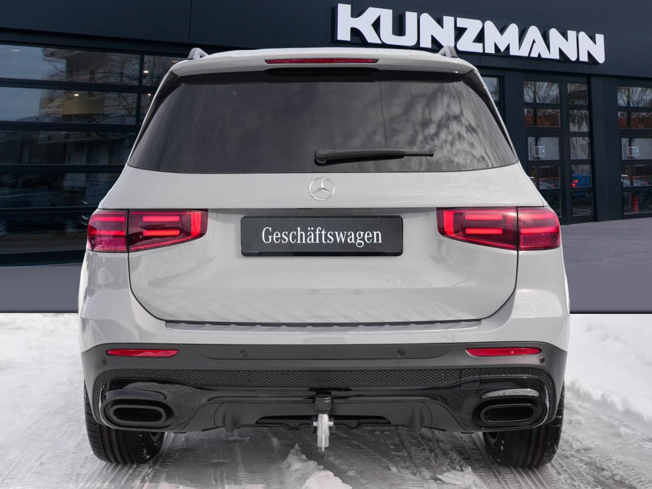 Mercedes-Benz GLB 200 AMG Night Panorama 360°EasyPack AHK 7-Si