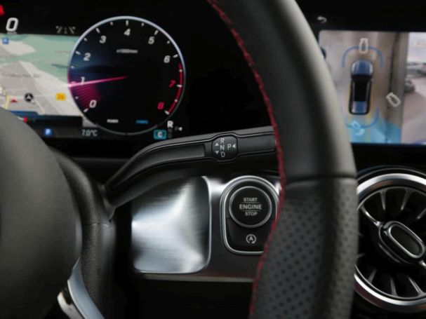 Mercedes-Benz GLB 200 AMG Distronic Keyless Easy Pack 360° AHK Mercedes-Benz GLB 200 AMG Distronic Keyless Easy Pack 360° AHK