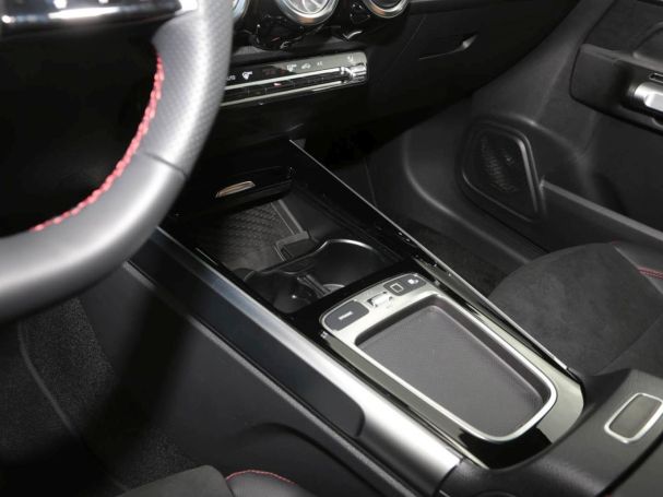 Mercedes-Benz GLB 200 AMG Distronic Keyless Easy Pack 360° AHK Mercedes-Benz GLB 200 AMG Distronic Keyless Easy Pack 360° AHK