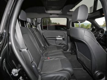 Mercedes-Benz GLB 200 Progressive MBUX Navi Panorama AHK ParkP