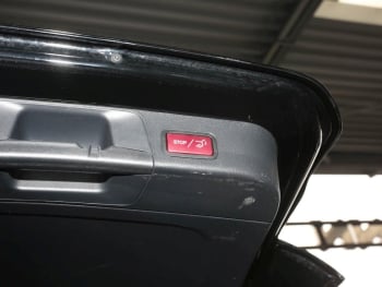 Mercedes-Benz GLB 200 Progressive MBUX Navi Panorama AHK ParkP
