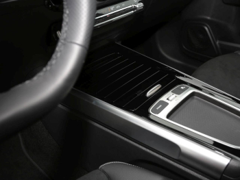 Mercedes-Benz GLB 200 AMG Night Panorama 360° AHK 7-Sitzer