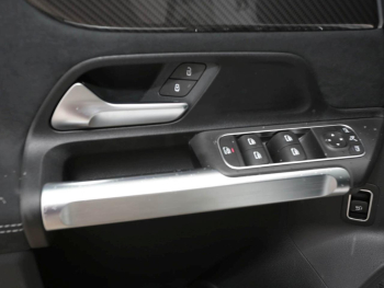 Mercedes-Benz GLB 200 AMG Night Panorama 360° AHK 7-Sitzer