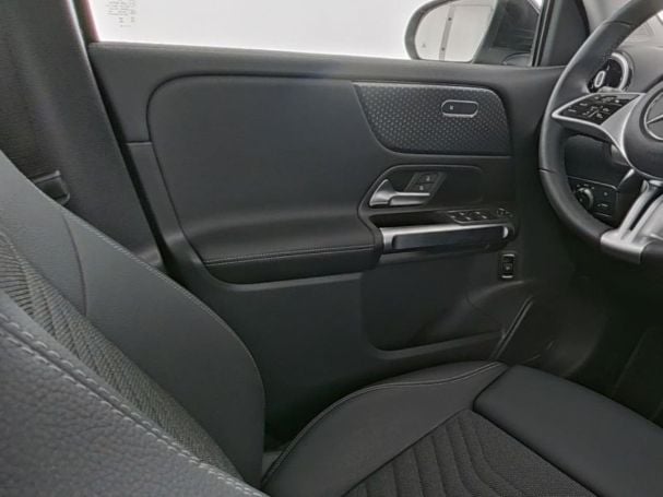 Mercedes-Benz GLB 220 4M Progressive AHK Panorama Advanced-P Mercedes-Benz GLB 220 4M Progressive AHK Panorama Advanced-P