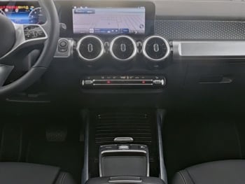 Mercedes-Benz GLB 220 4M Progressive AHK Panorama Advanced-P
