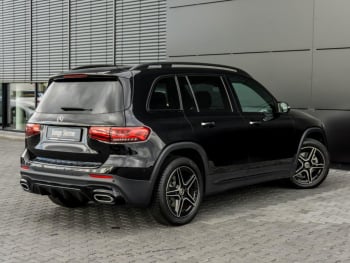 Mercedes-Benz GLB 220 d 4M AMG Night Panorama 7-Sitzer 360° Mercedes-Benz GLB 220 d 4M AMG Night Panorama 7-Sitzer 360°